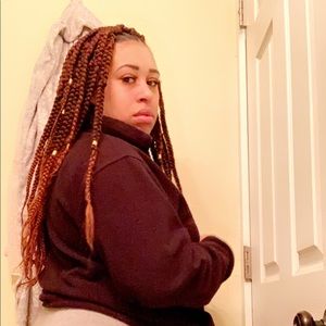 Meet your Posher, Samanthia